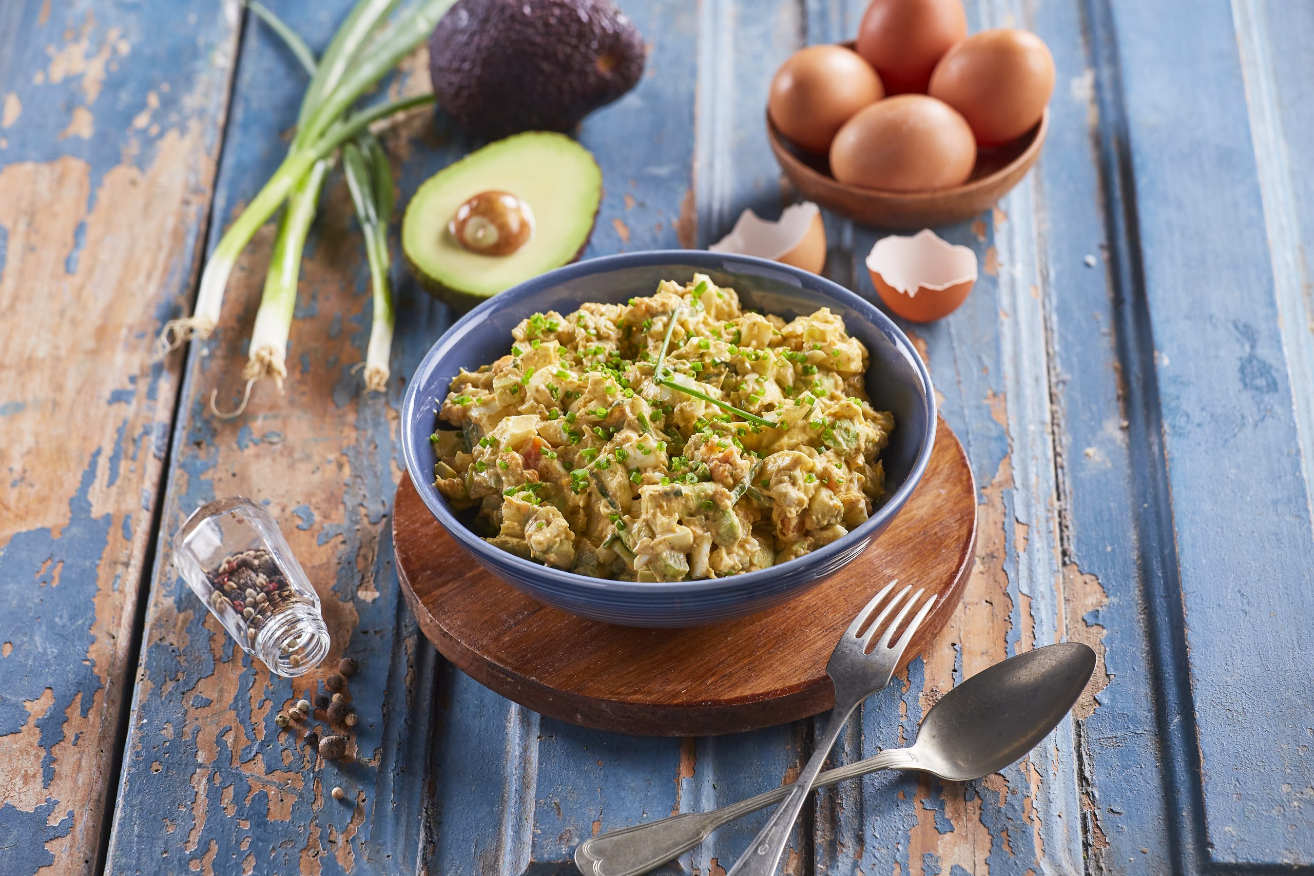 Salada de ovo e abacate