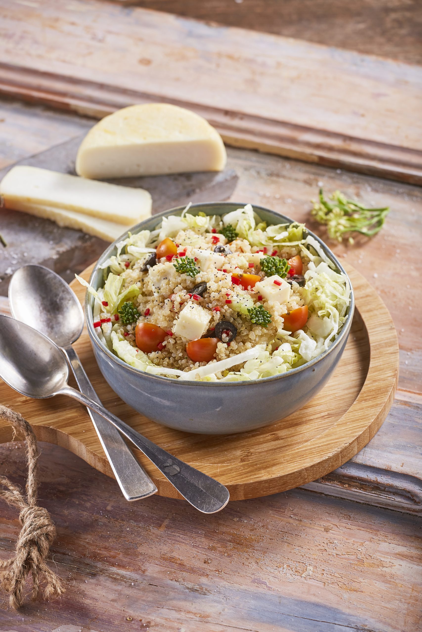 Salada de quinoa com queijo de Nisa