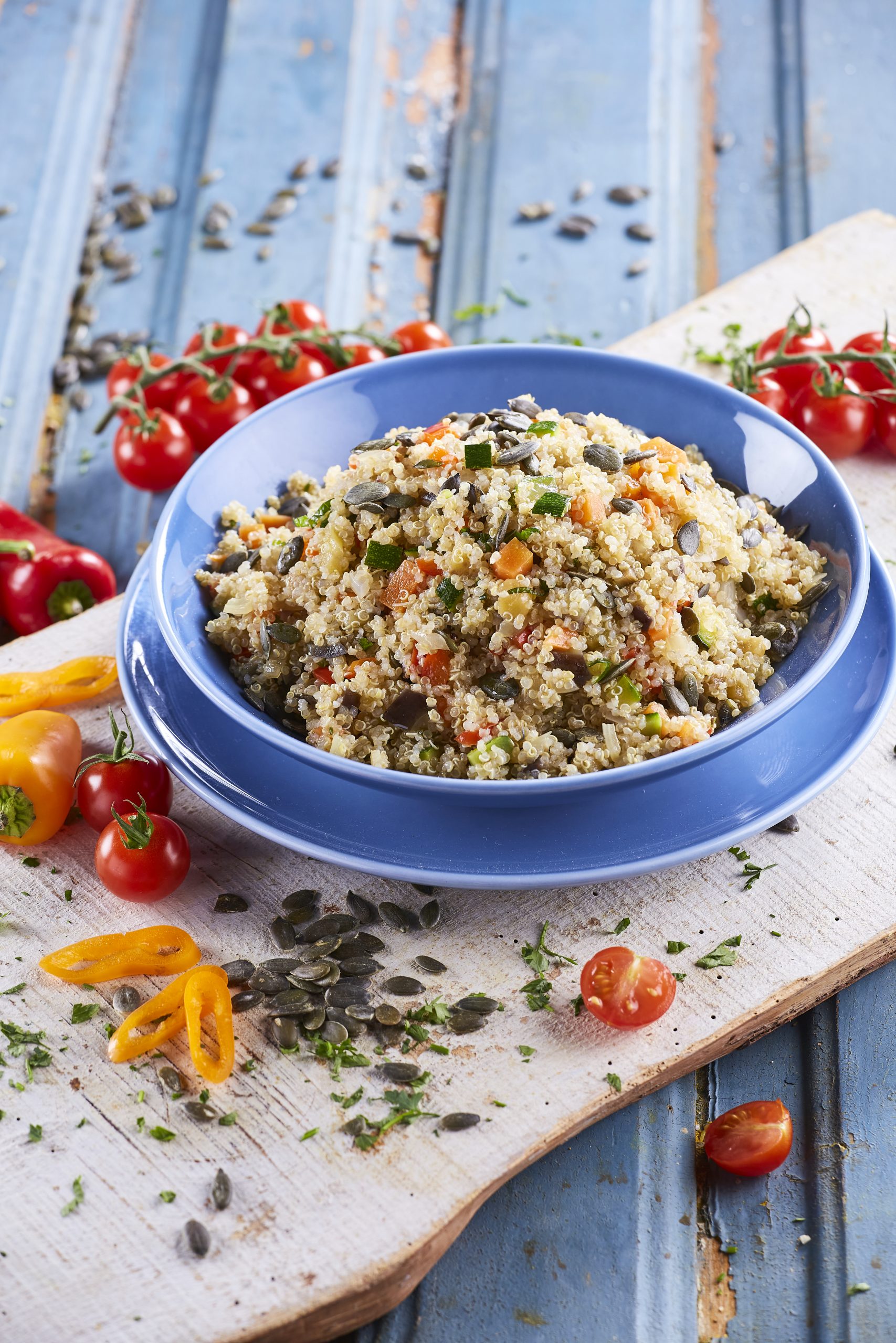 Salada de quinoa e legumes