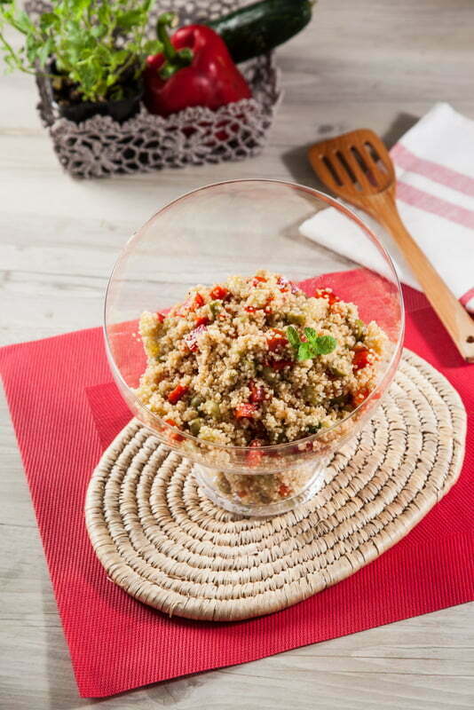 Salada de quinoa e legumes