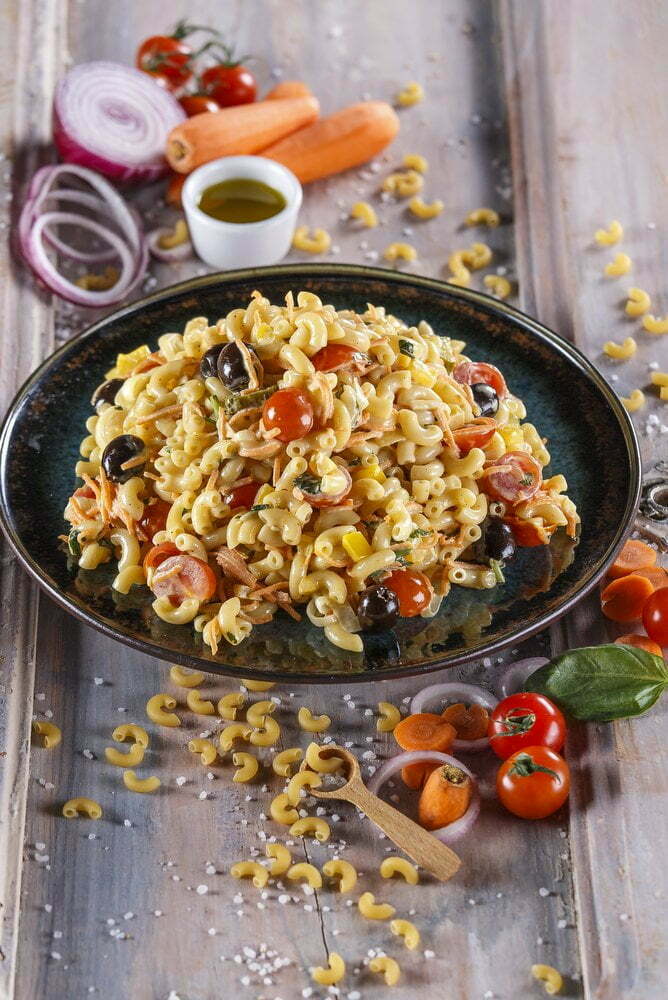 Massa de verão com legumes e maionese