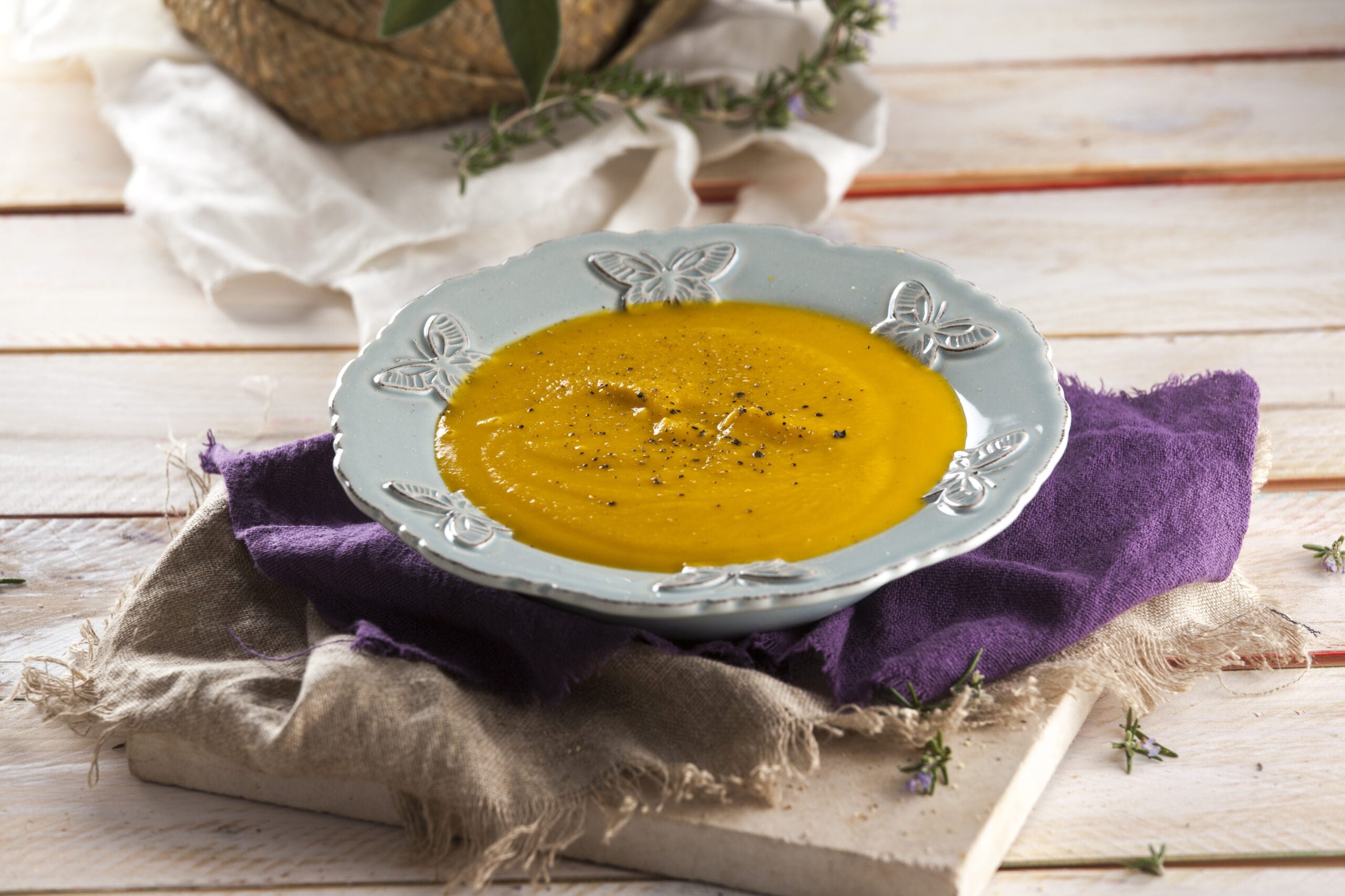 Sopa de cenoura e batata-doce
