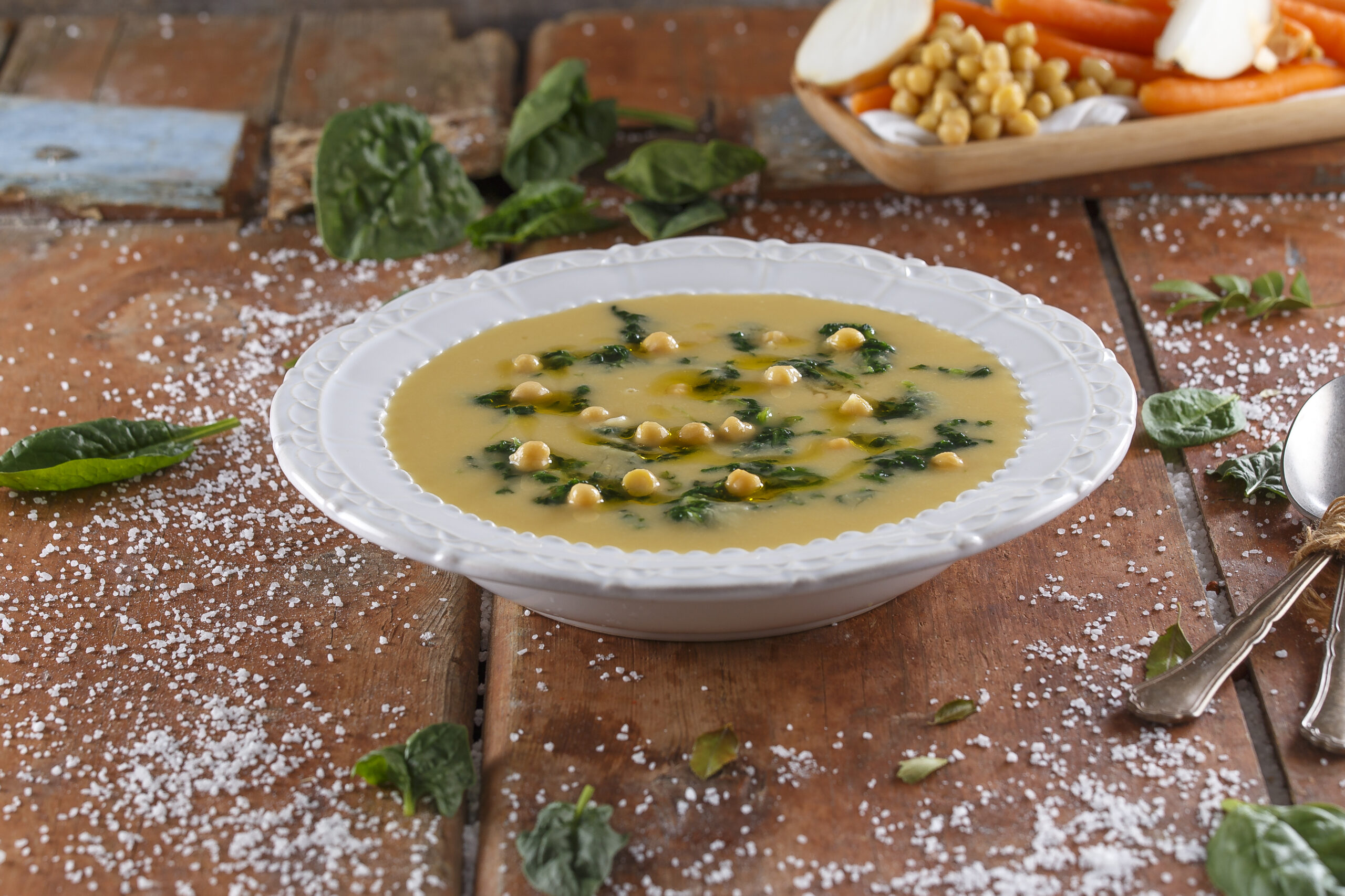 Sopa de grão com espinafres @Teleculinária