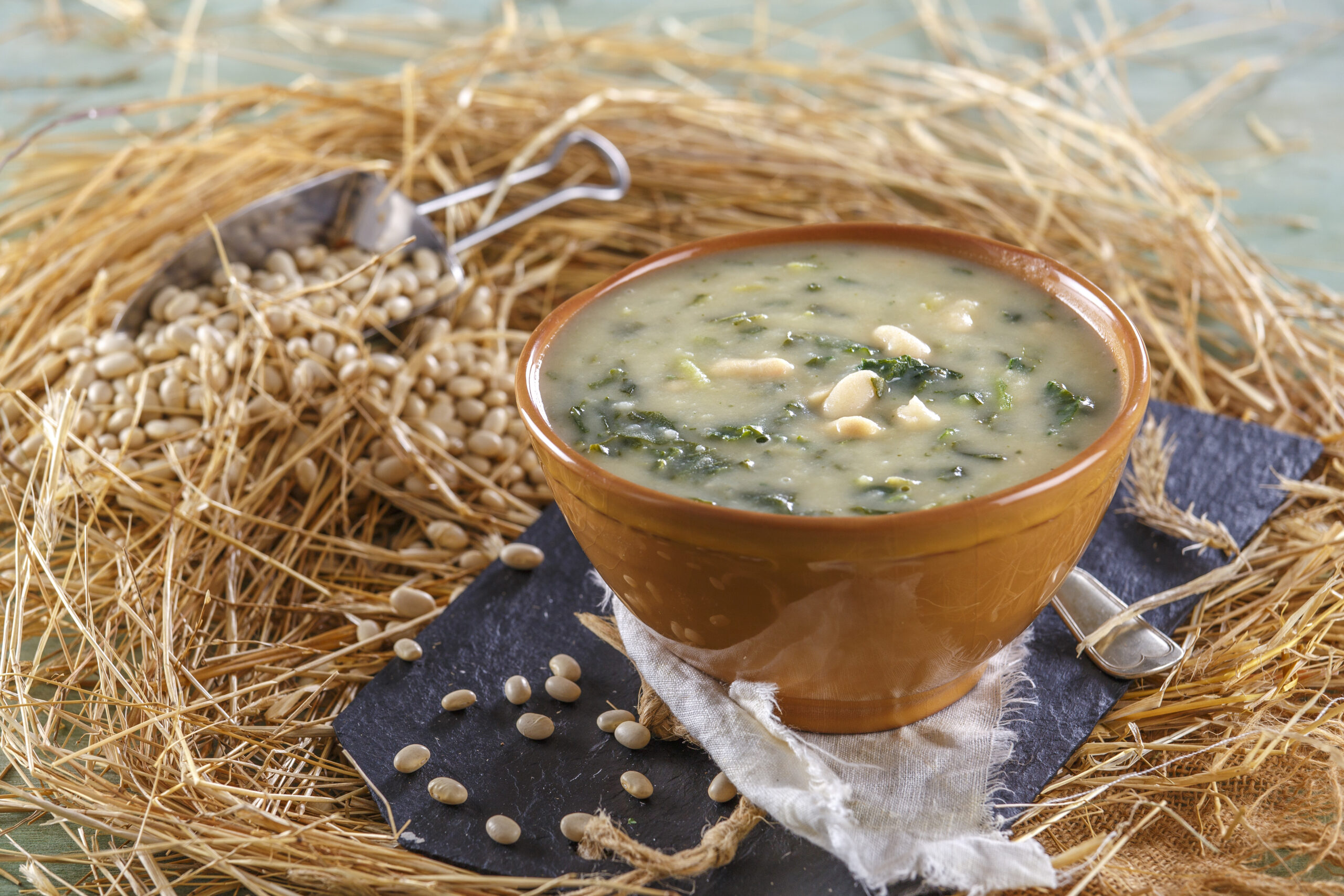 Sopa de grelos com feijão branco @TeleCulinária