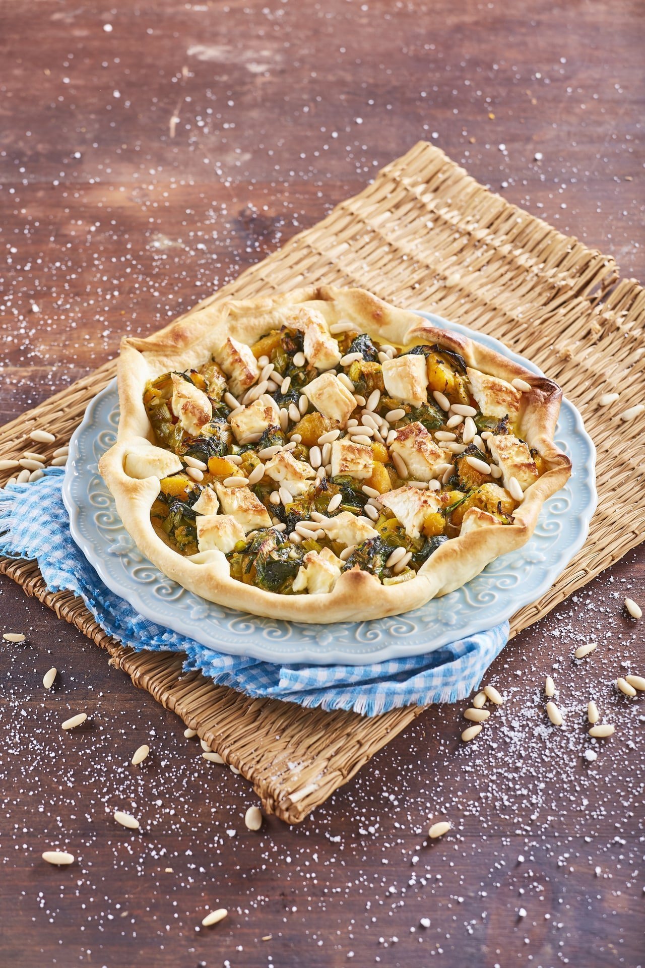 Tarte de abóbora com feta e pinhões