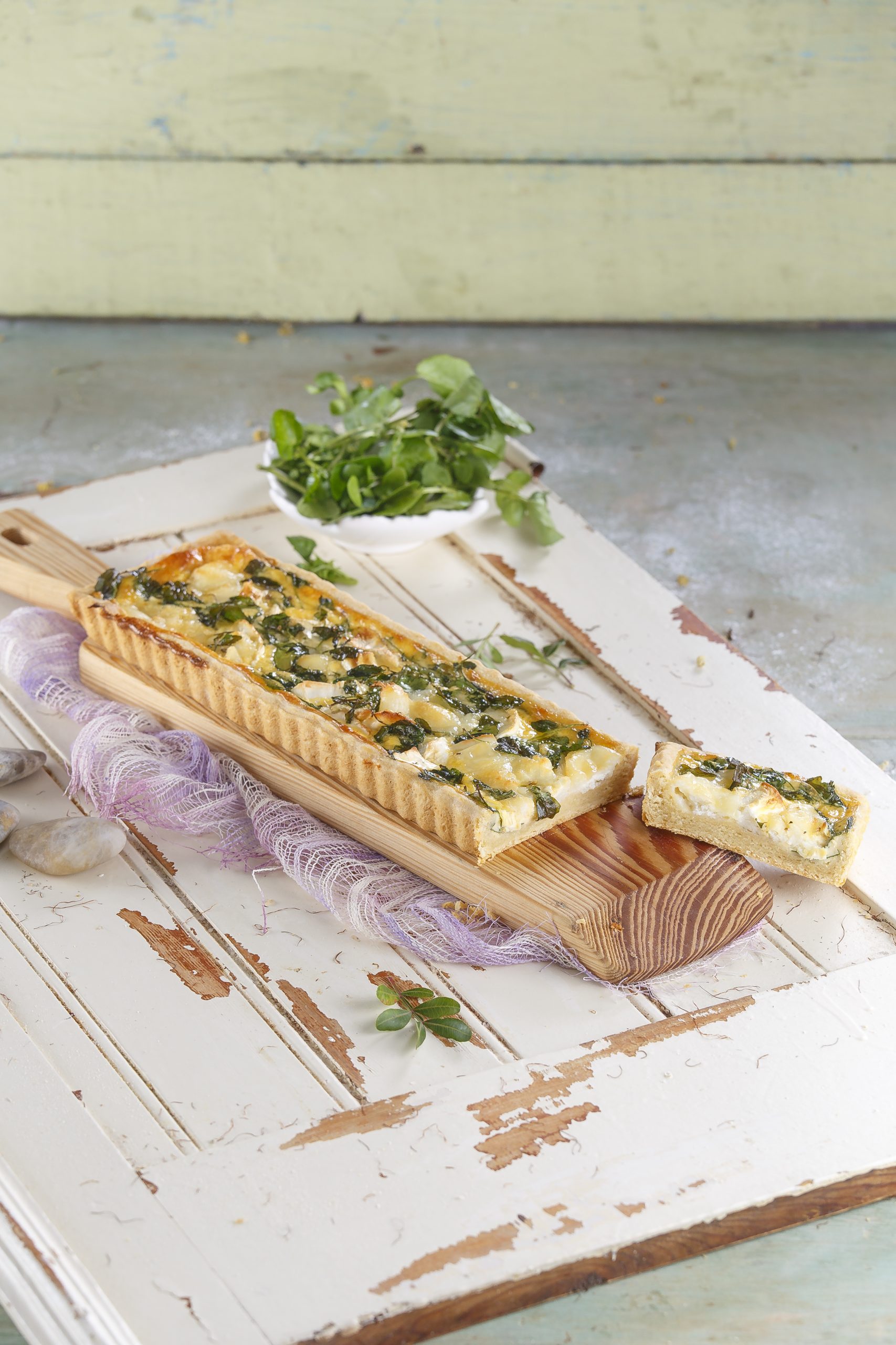 Tarte de queijo de cabra e agrião