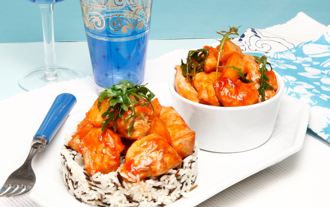 Picadinho de frango com rúcula e ananás