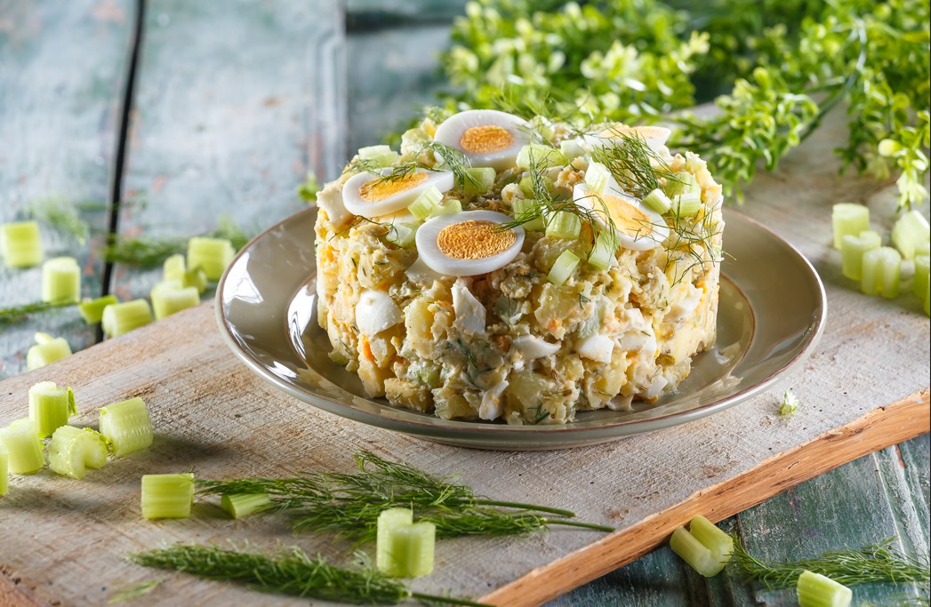 Salada de ovo com batata